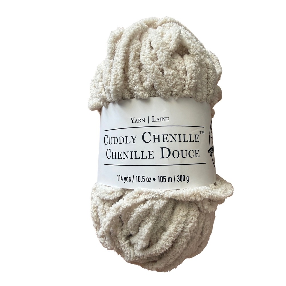 Loops & Threads Cuddly Chenille Yarn Creme Super Bulky Partial Skein‎ 9.4 oz